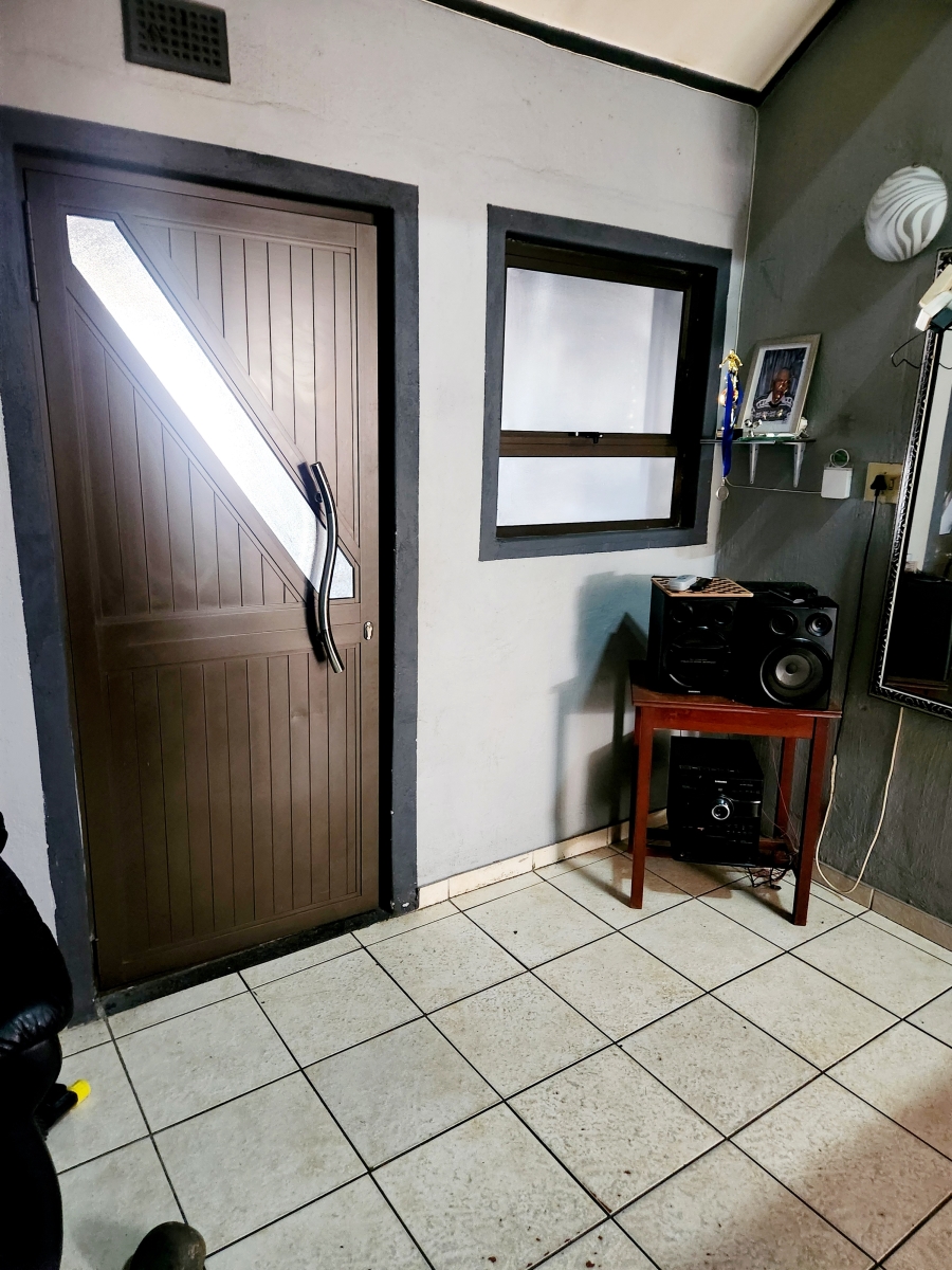 3 Bedroom Property for Sale in Valhalla Park Western Cape